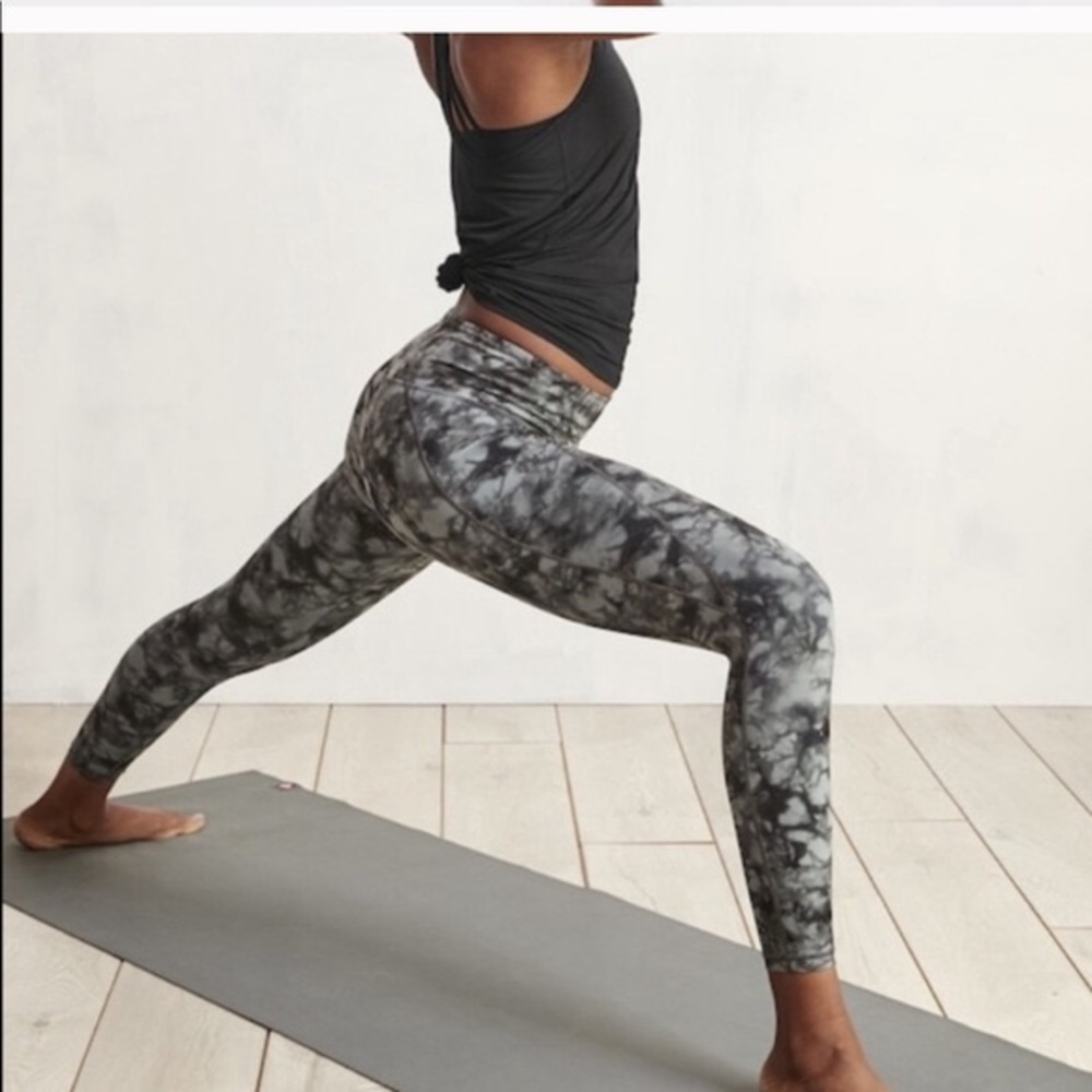Athleta Marble Salutation Leggings
